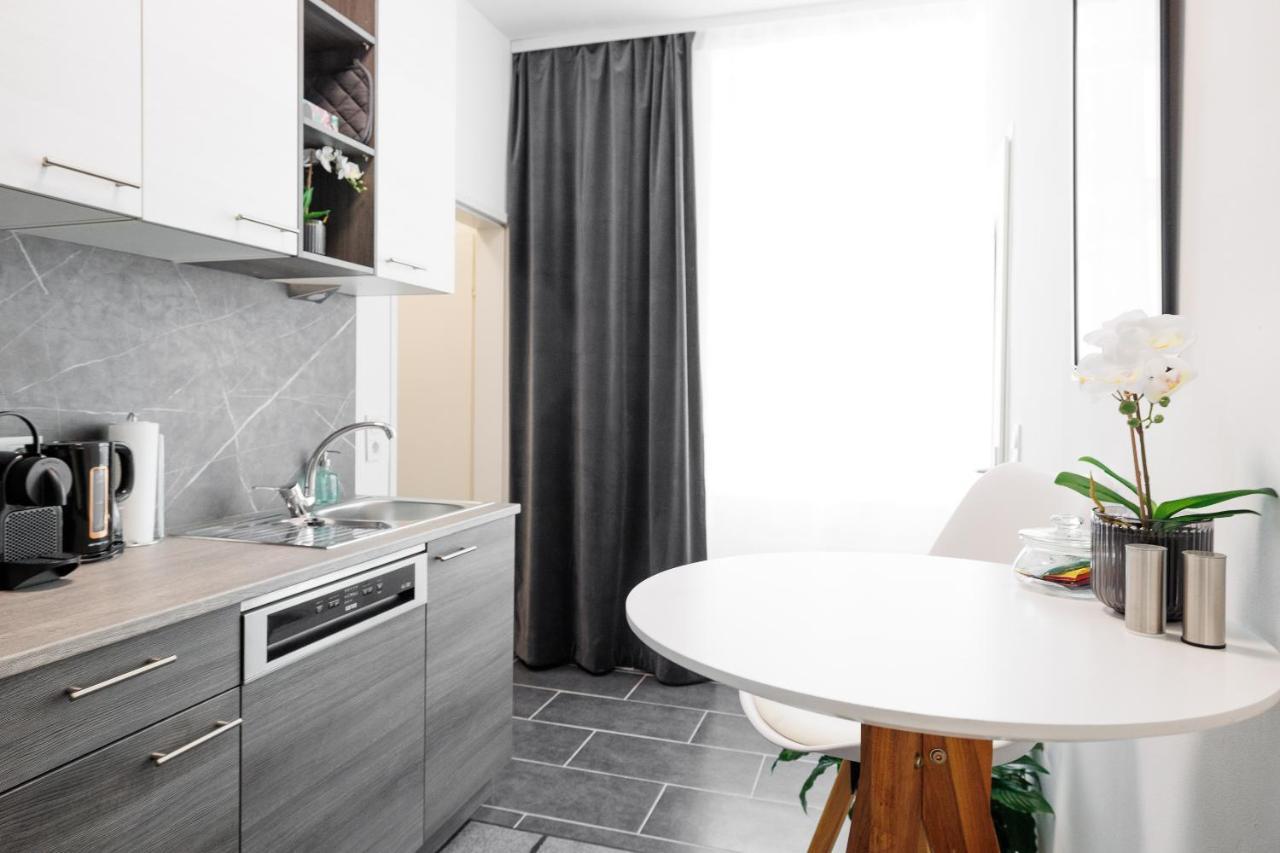 Einzigartiges Apar. Prater/Messe Apartment Wina Bagian luar foto